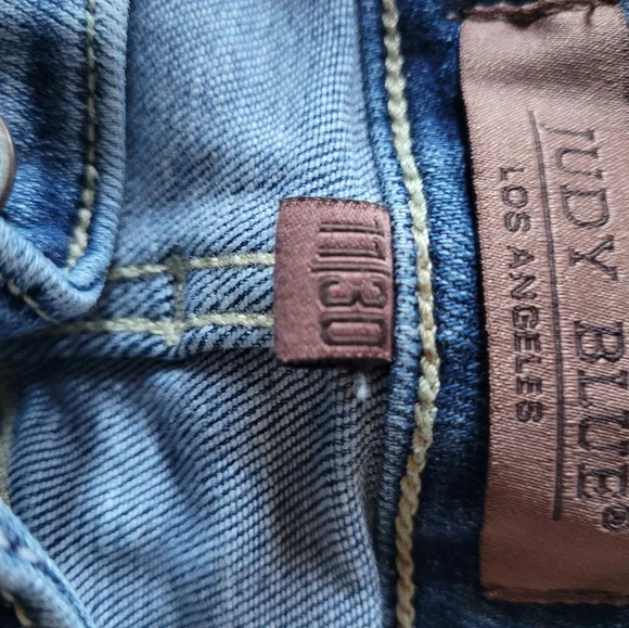 Judy Blue Boot Cut Women's Jeans - Picture 3 of 8